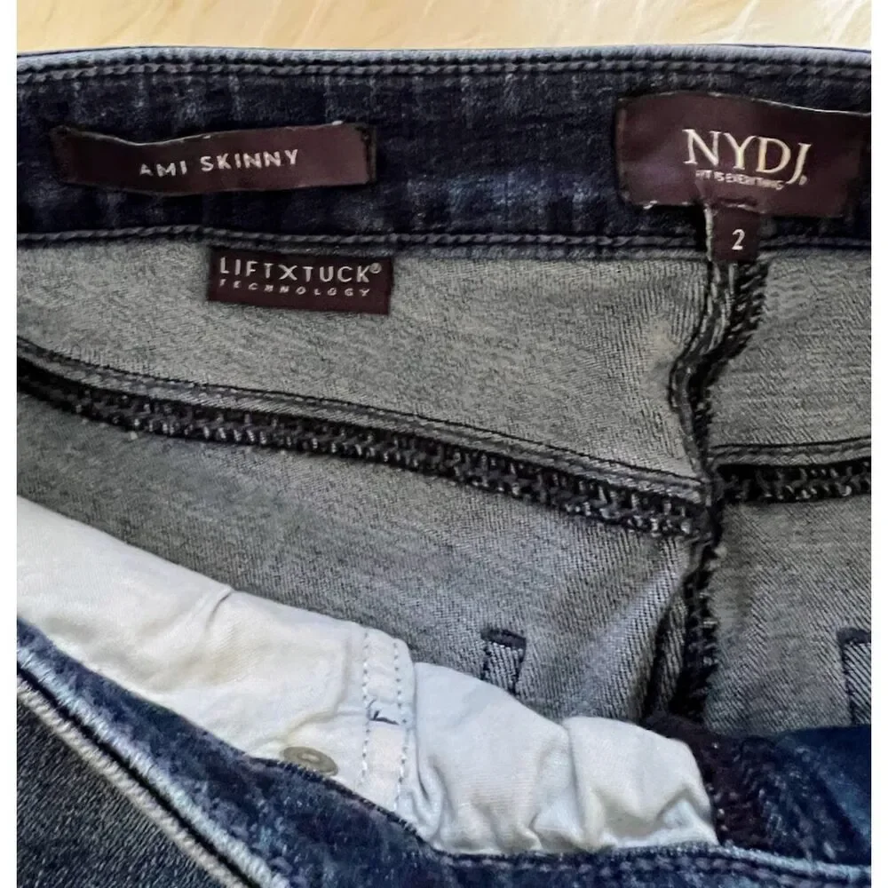 NYDJ Ami Skinny Jeans Size 2 Womens Raw Frayed Released Hem - Picture 4 of 9